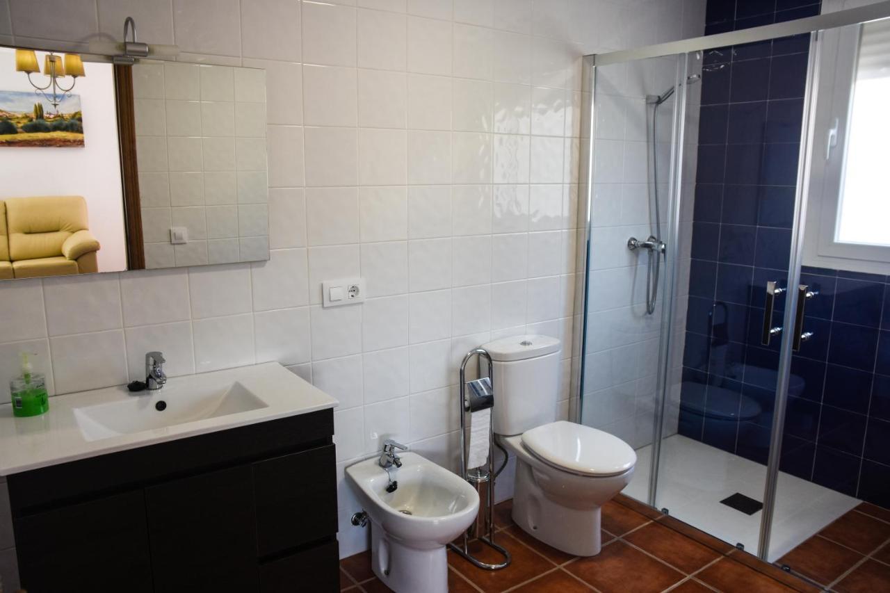 Suites Trastamara Монтьель Экстерьер фото
