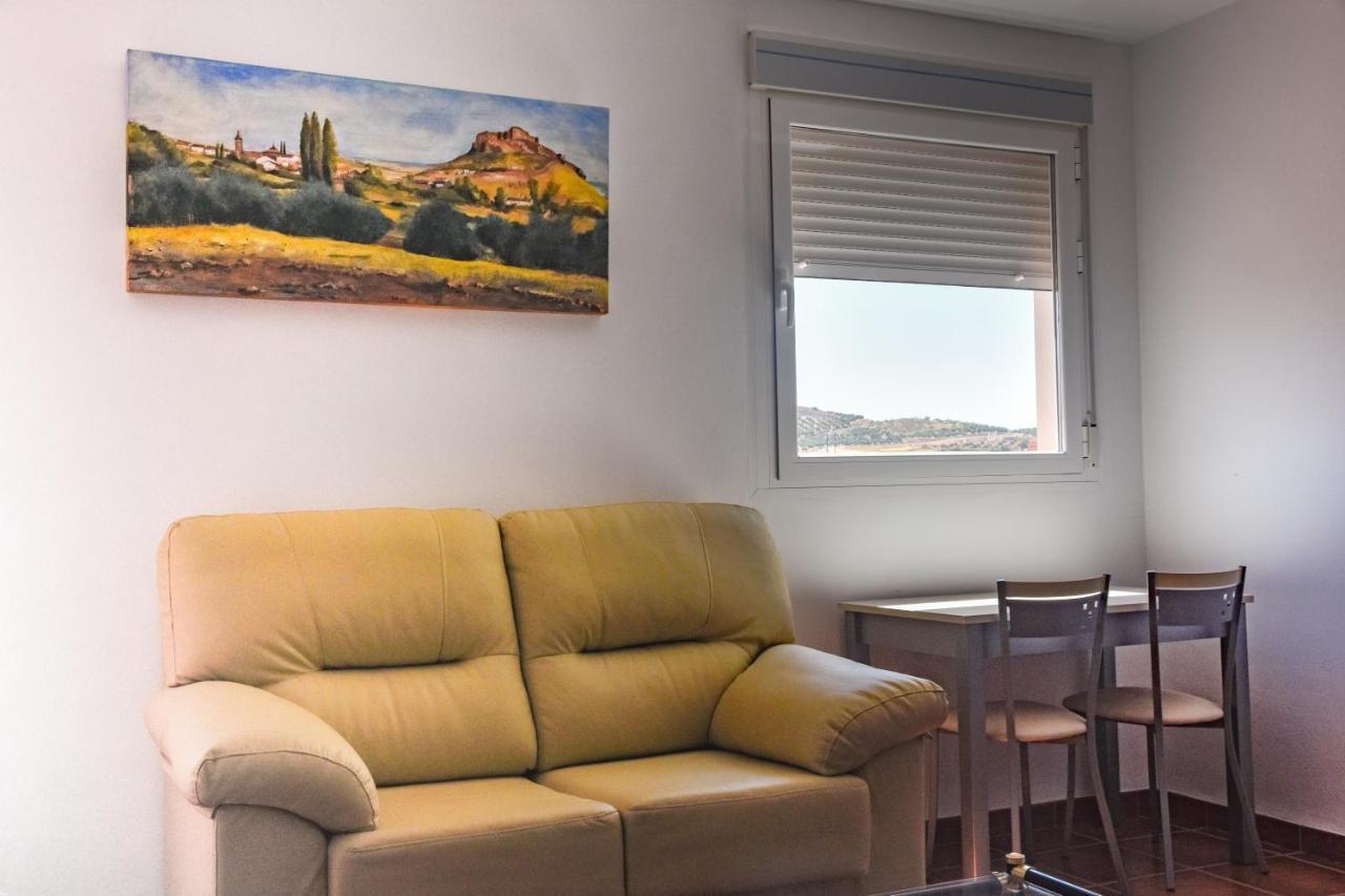 Suites Trastamara Монтьель Экстерьер фото