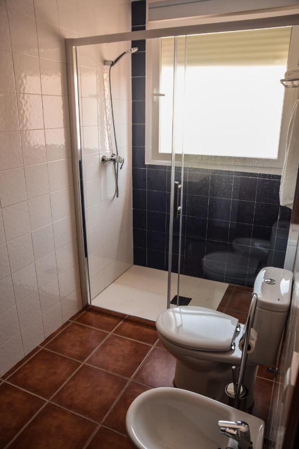 Suites Trastamara Монтьель Экстерьер фото